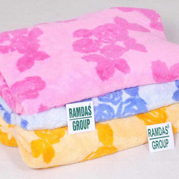 VelvetNest Deluxe Soft Touch Bathroom Towel for Daily Use