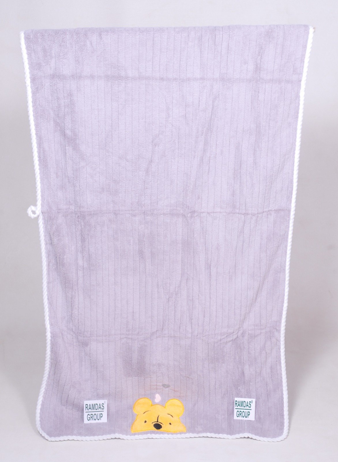 WhatsApp Image 2026-04-13 at 5.21.52 PM (1) MICROFIBER BATH TOWEL 75X150 CM - Image 1