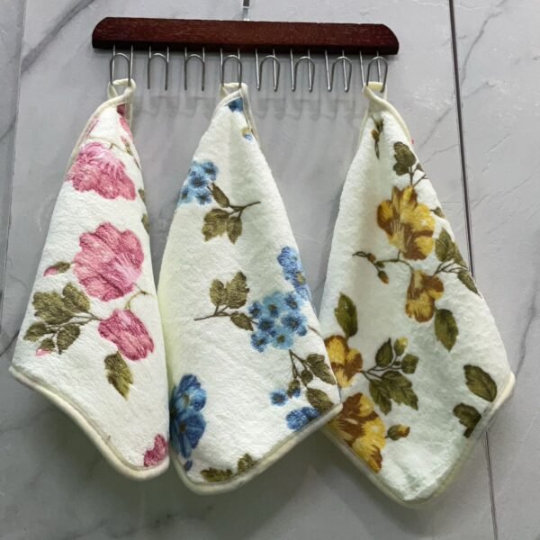 HANDKERCHIEF 12X12 INCHES