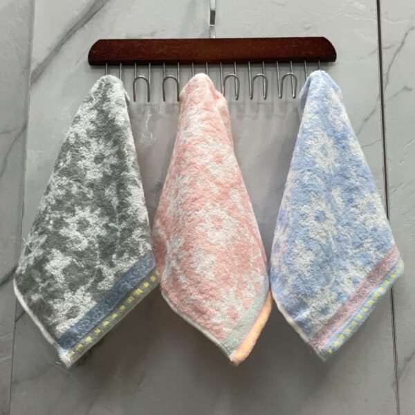 HANDKERCHIEF 12X12 INCHES