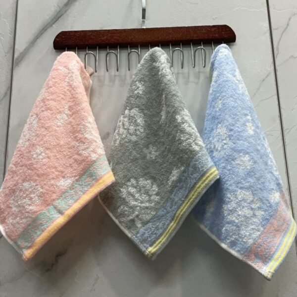 HANDKERCHIEF 12X12 INCHES