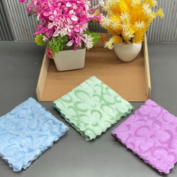 3D JACQUARD FLEECE HANDKERCHIEF (12x12 inch)