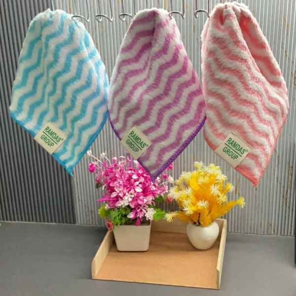 MICROFIBER HANDKERCHIEF